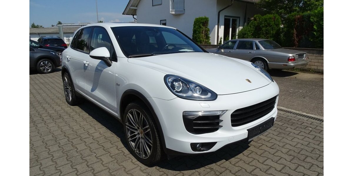 Porsche Cayenne S 4,2l Diesel Pano, Navi, 21 Zoll, Standhe 229.443 km 23.890 &euro; Rodgau 63110