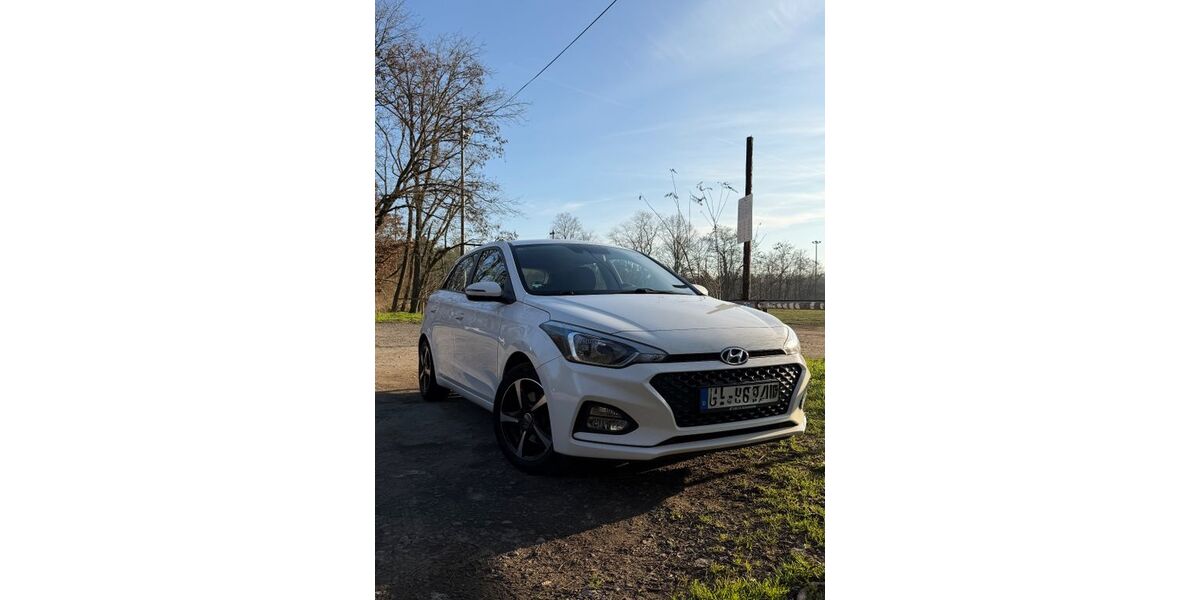 Hyundai i20 68.700 km 11.900 &euro; Frankfurt am Main 60326