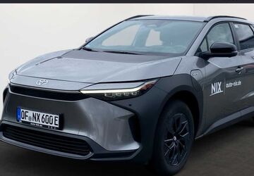 Toyota bZ4X 4.000 km 33.990 &euro; Offenbach 63071