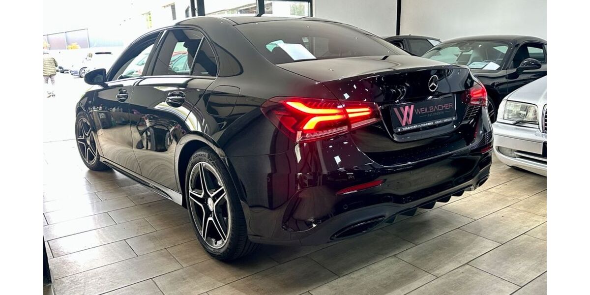 Mercedes-Benz A 200 32.000 km 30.900 &euro; Flörsheim 65439