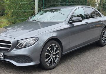 Mercedes-Benz E 200 317.000 km 14.950 &euro; Offenbach am Main 63067