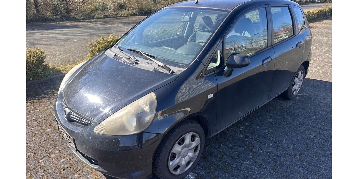 Honda Jazz 249.000 km 990 &euro; Hanau 63452