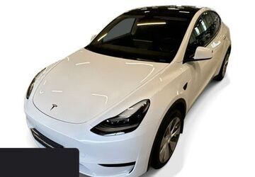 Tesla Model Y 29.464 km 33.900 &euro; Hanau 63457