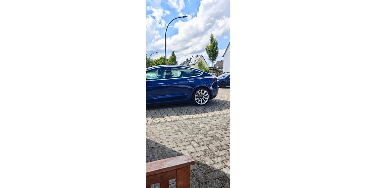 Tesla Model 3 93.200 km 19.000 &euro; rüsselsheim 65428