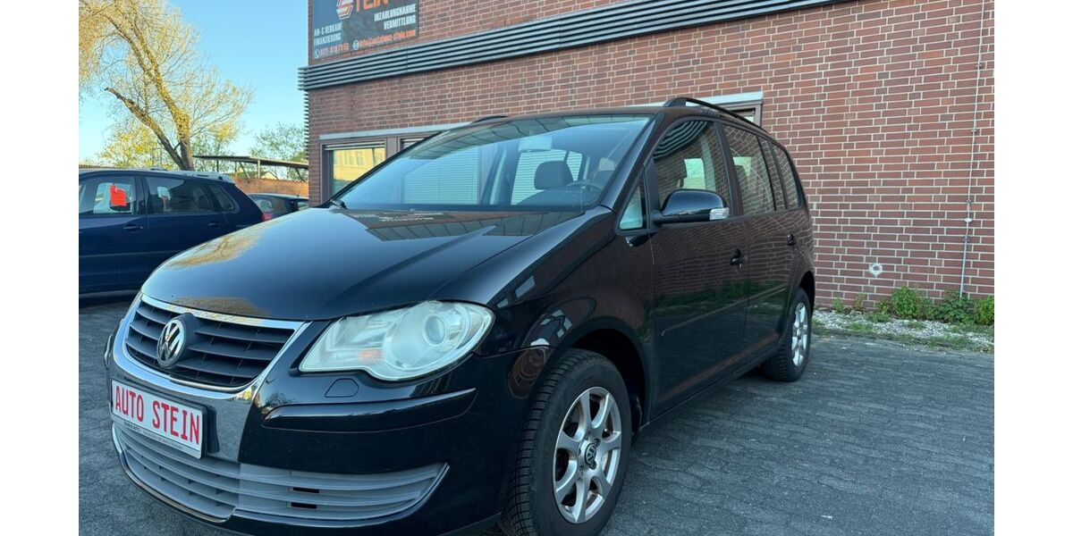 VW Touran 184.000 km 3.990 &euro; Rüsselsheim am Main 65428