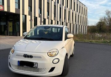 Fiat 500e 26.000 km 15.200 &euro; Offenbach am Main 63067