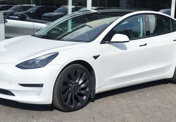 Tesla Model 3 49.290 km 32.950 &euro; Dieburg 64807