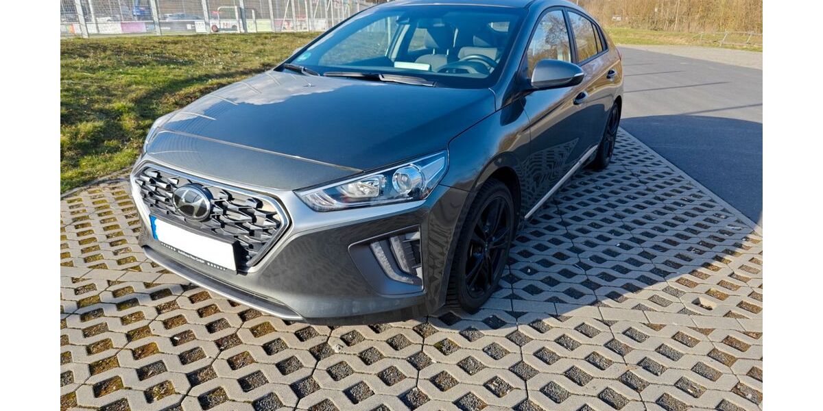 Hyundai IONIQ 14.398 km 17.200 &euro; Wöllstadt 61206