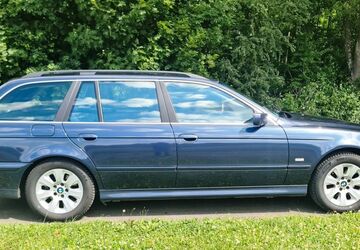 BMW 520 221.000 km 8.400 &euro; Hanau 63450