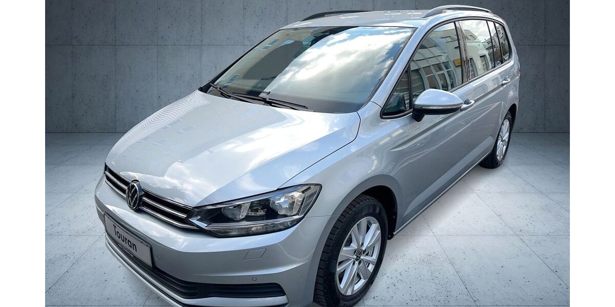 VW Touran 26.000 km 31.980 &euro; Frankfurt am Main 60528