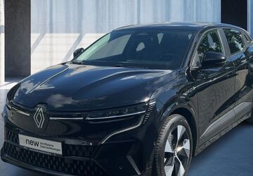 Renault Megane E-TECH 17.540 km 26.420 &euro; Frankfurt / Main 60314