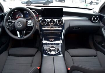 Mercedes-Benz C 300 157.200 km 20.400 &euro; Offenbach 63069