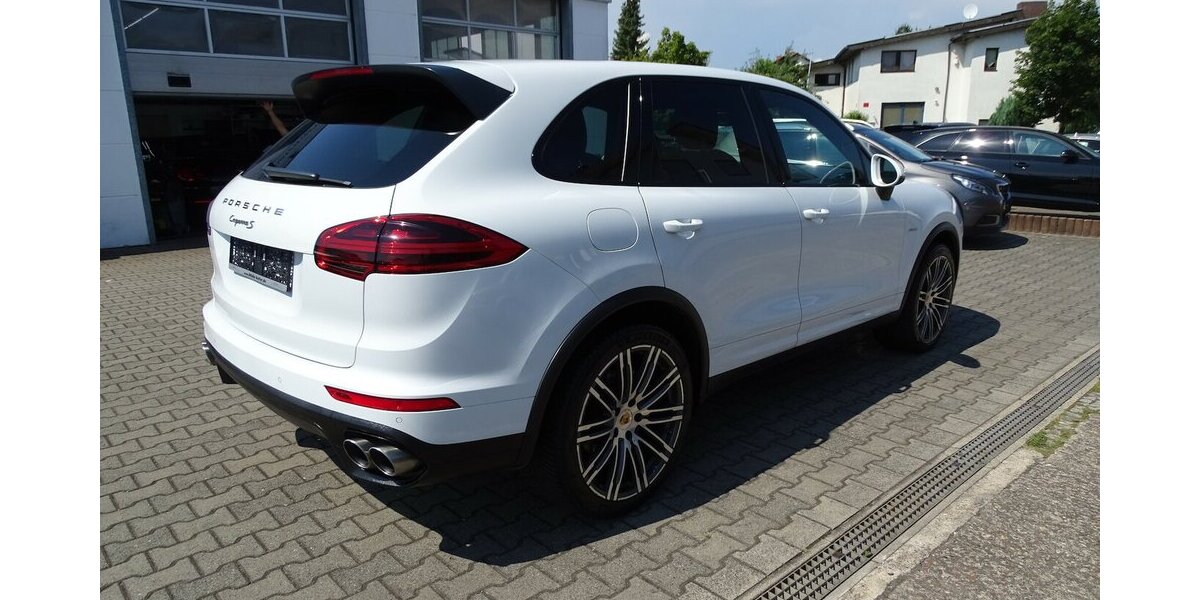 Porsche Cayenne S 4,2l Diesel Pano, Navi, 21 Zoll, Standhe 229.443 km 23.490 &euro; Rodgau 63110