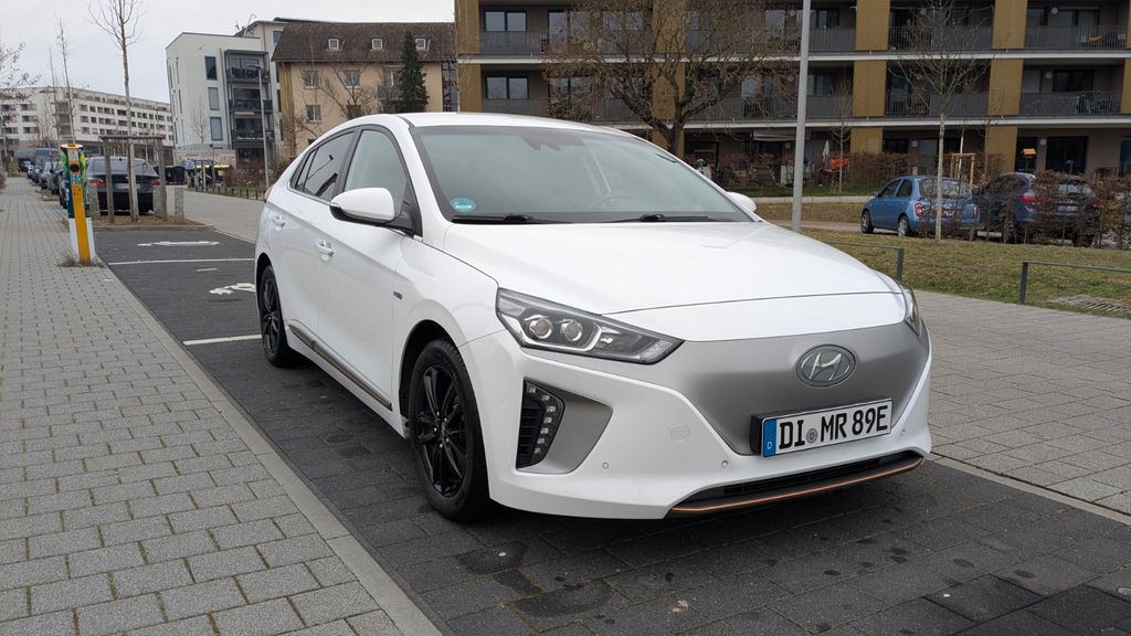 Hyundai IONIQ 80.000 km 12.500 &euro; Darmstadt 64287