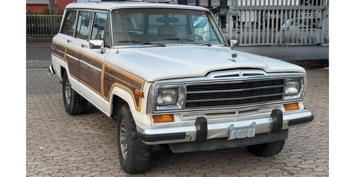 Jeep Wagoneer 156.000 km 17.500 &euro; Frankfurt am Main 65933