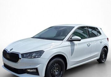 Skoda Fabia 1.999 km 20.990 &euro; Neu-Anspach 61267