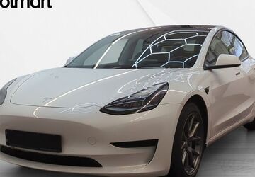 Tesla Model 3 40.814 km 24.609 &euro; Eschborn 65760