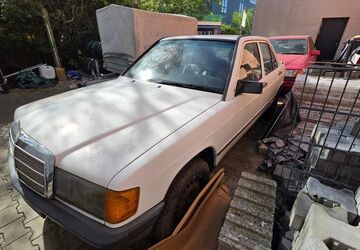 Mercedes-Benz 190 255.000 km 7.988 &euro; Darmstadt 64293