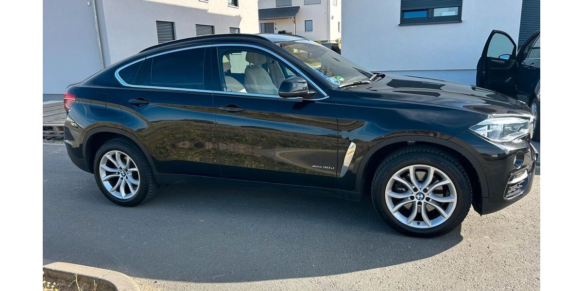 BMW X6 118.000 km 25.999 &euro; Karben (Petterweil) 61184
