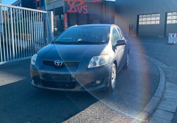 Toyota Auris 287.000 km 2.999 &euro; Hanau 63457