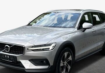 Volvo V60 Cross Country 13.778 km 61.900 &euro; Offenbach 63069