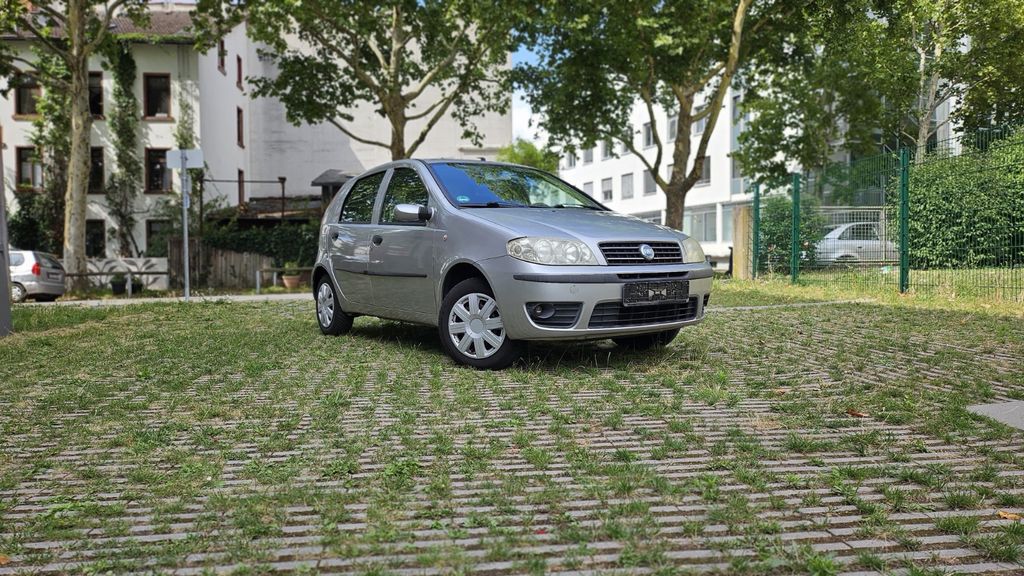 Fiat Punto 144.000 km 1.700 &euro; Darmstadt 64287
