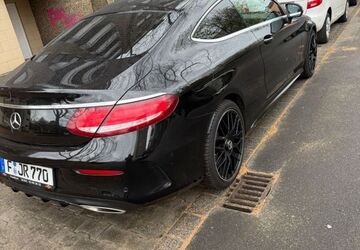 Mercedes-Benz C 250 226.000 km 15.500 &euro; Frankfurt 60599