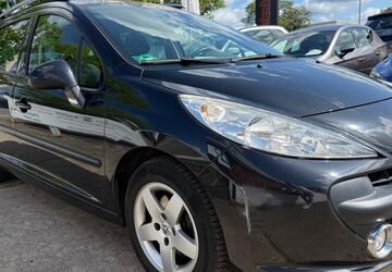 Peugeot 207 218.000 km 1.990 &euro; Mainaschaff 63814