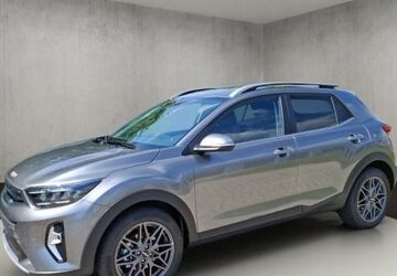 Kia Stonic 5.999 km 23.980 &euro; Frankfurt 60488