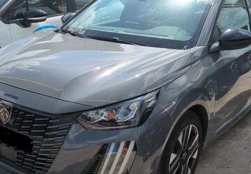 Peugeot 208 13.504 km 14.980 &euro; Rüsselsheim 65428