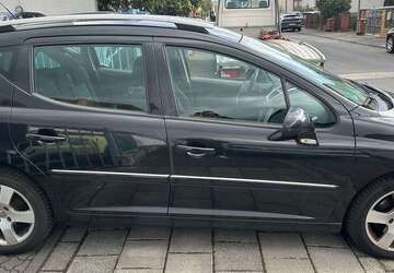 Peugeot 207 290.000 km 899 &euro; Mühlheim am Main 63165