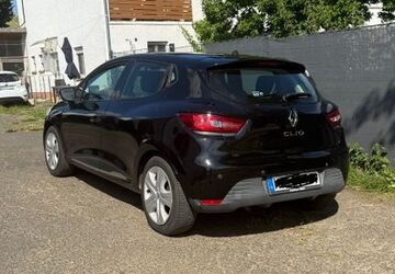 Renault Clio 140.000 km 5.500 &euro; Langenselbold 63505