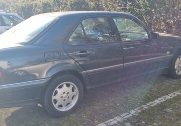 Mercedes-Benz C 250 91.489 km 7.800 &euro; Rüsselsheim 65428
