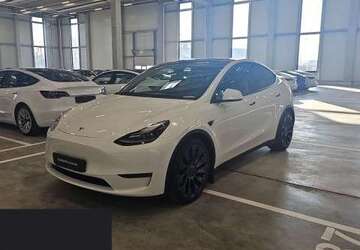 Tesla Model Y 41.576 km 40.900 &euro; Hanau 63457
