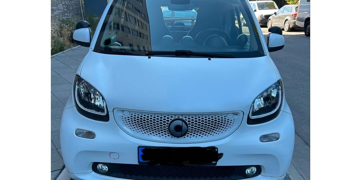 Smart ForTwo 96.000 km 8.300 &euro; Frankfurt am Main 60329