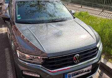VW T-Roc 20.500 km 21.500 &euro; Frankfurt am Main 60329