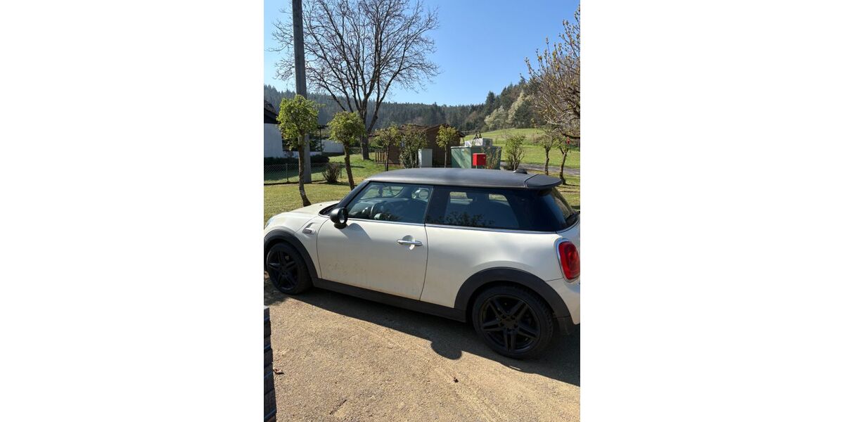 Mini ONE 148.222 km 6.100 &euro; Frankfurt 60314
