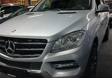 Mercedes-Benz ML 250 173.900 km 16.000 &euro; Rüsselsheim 65428