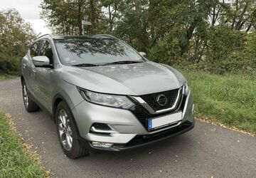 Nissan Qashqai 126.200 km 16.090 &euro; Freigericht 63579