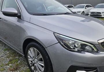 Peugeot 308 185.000 km 8.211 &euro; Kelkheim 65779