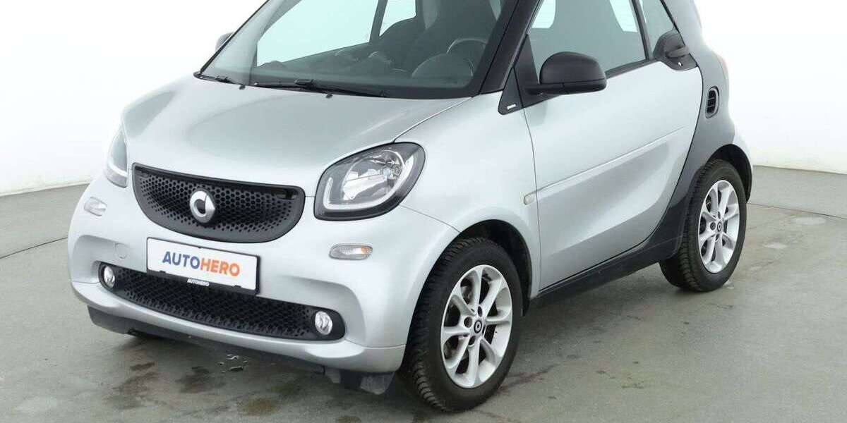 Smart forTwo 44.524 km 15.690 &euro; Frankfurt am Main 65936