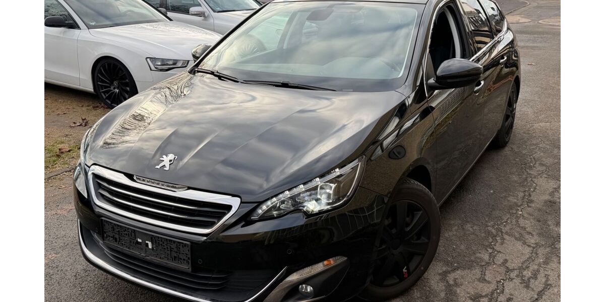 Peugeot 308 135.600 km 7.599 &euro; Frankfurt am Main 65933
