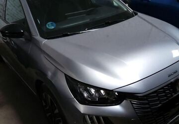 Peugeot 208 23.074 km 18.980 &euro; Rüsselsheim 65428