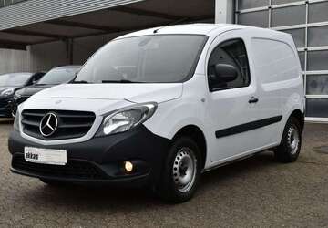 Mercedes-Benz Citan 179.000 km 8.900 &euro; Bad Vilbel 61118