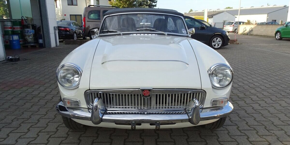 MG B Unikat V8 Alu Motor 2.195 km 22.990 &euro; Rodgau 63110