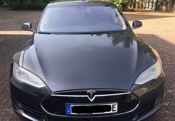 Tesla Model S 145.000 km 22.900 &euro; Koenigstein 61462