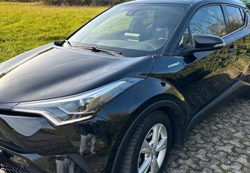 Toyota C-HR 100.000 km 12.600 &euro; Frankfurt am Main 65933