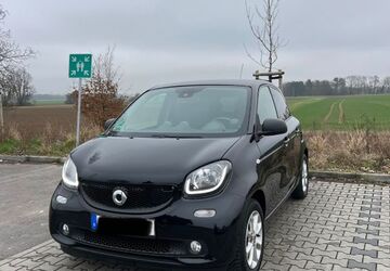 Smart ForFour 83.048 km 7.400 &euro; Frankfurt 60435