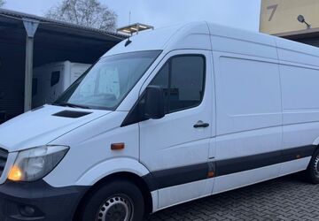 Mercedes-Benz Sprinter 710.000 km 8.990 &euro; Frankfurt am Main 65933