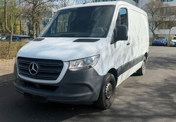 Mercedes-Benz Sprinter 173.897 km 21.290 &euro; Steinbach 61449